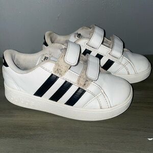 Kid’s adidas